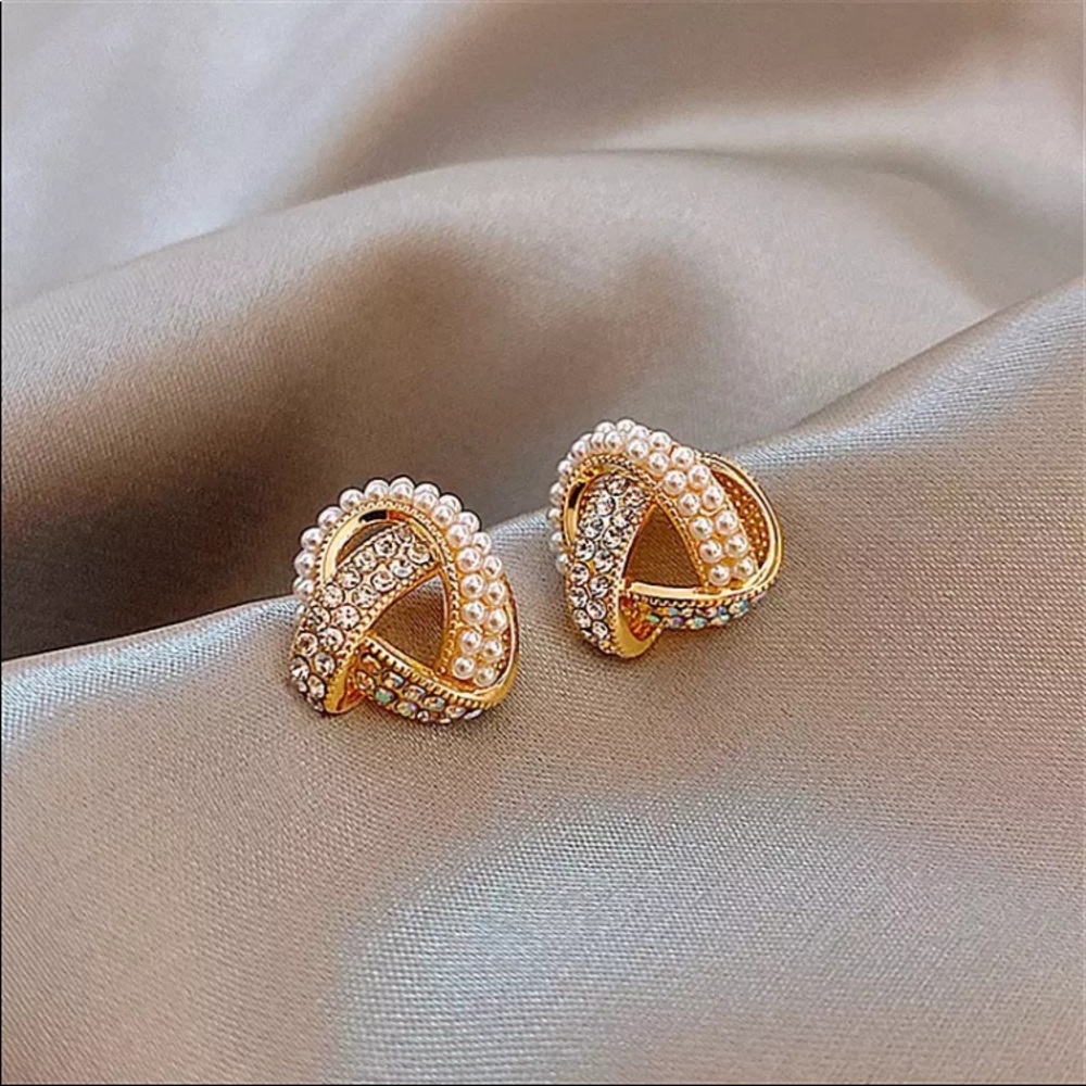 Small Pearl Stud Earrings - Picture 2 of 3